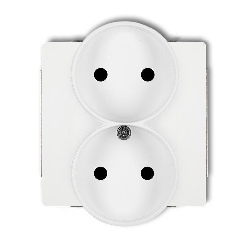 DECO Divkārša kontaktligzda uz rāmja bez 2x2P zemējuma mehānisma (ar paaugstinātu kontakta aizsardzību/aizslēgu) - Image 1