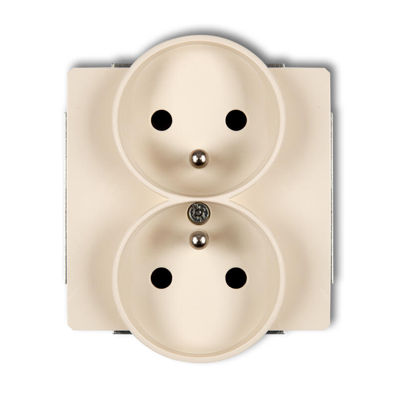 DECO Divkārša kontaktligzda uz rāmja DECO Soft ar 2x(2P+Z) zemējuma mehānismu (ar paaugstinātu kontakta aizsardzību/aizslēgu) - Image 1